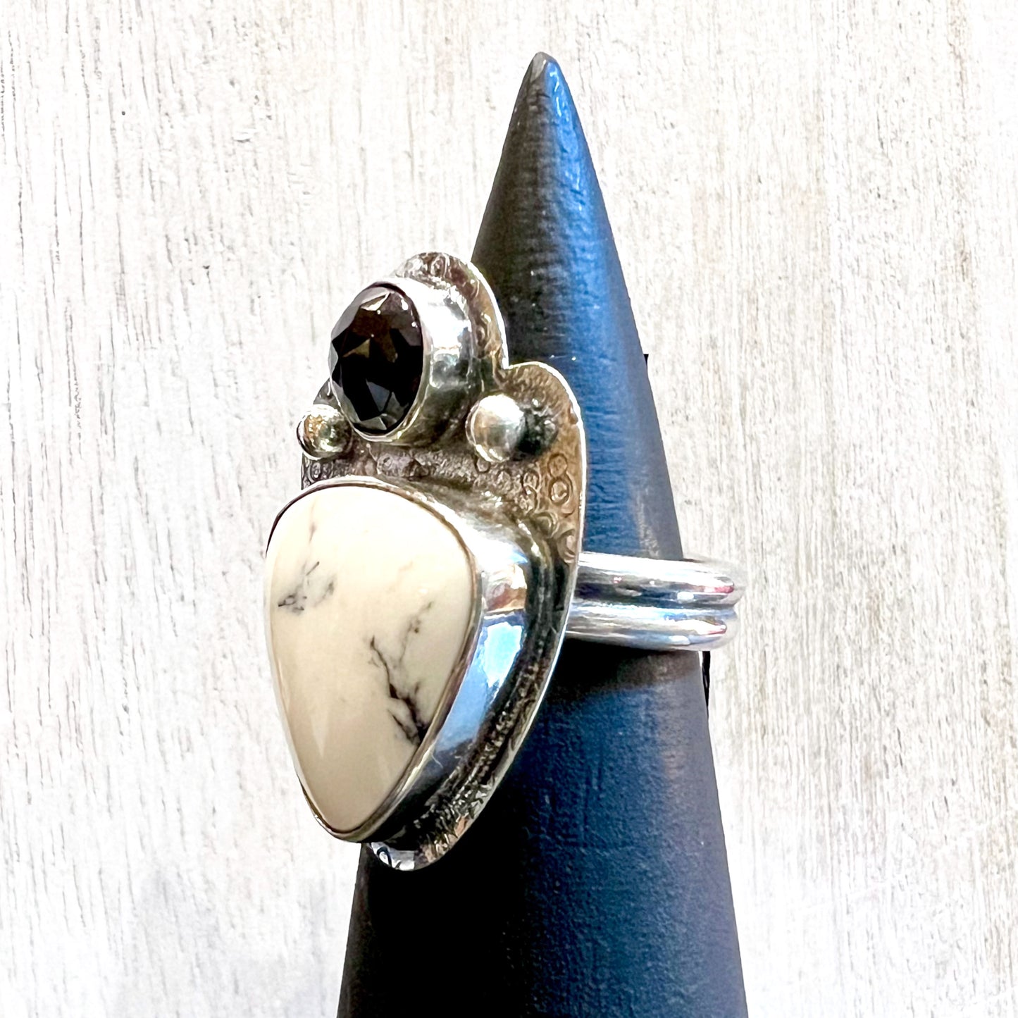 White Buffalo and Black Spinal Ring