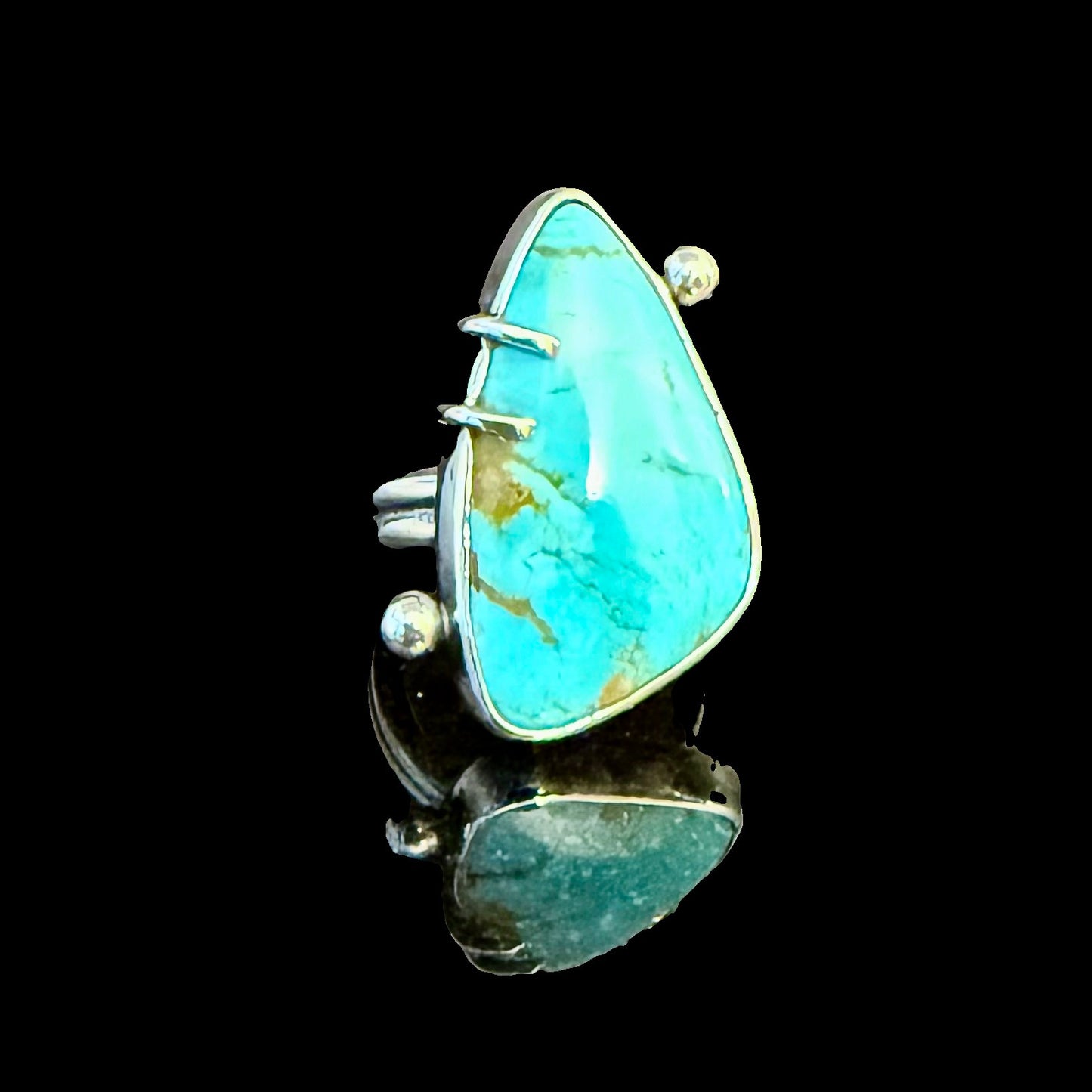 Contemporary Kingman Turquoise Ring